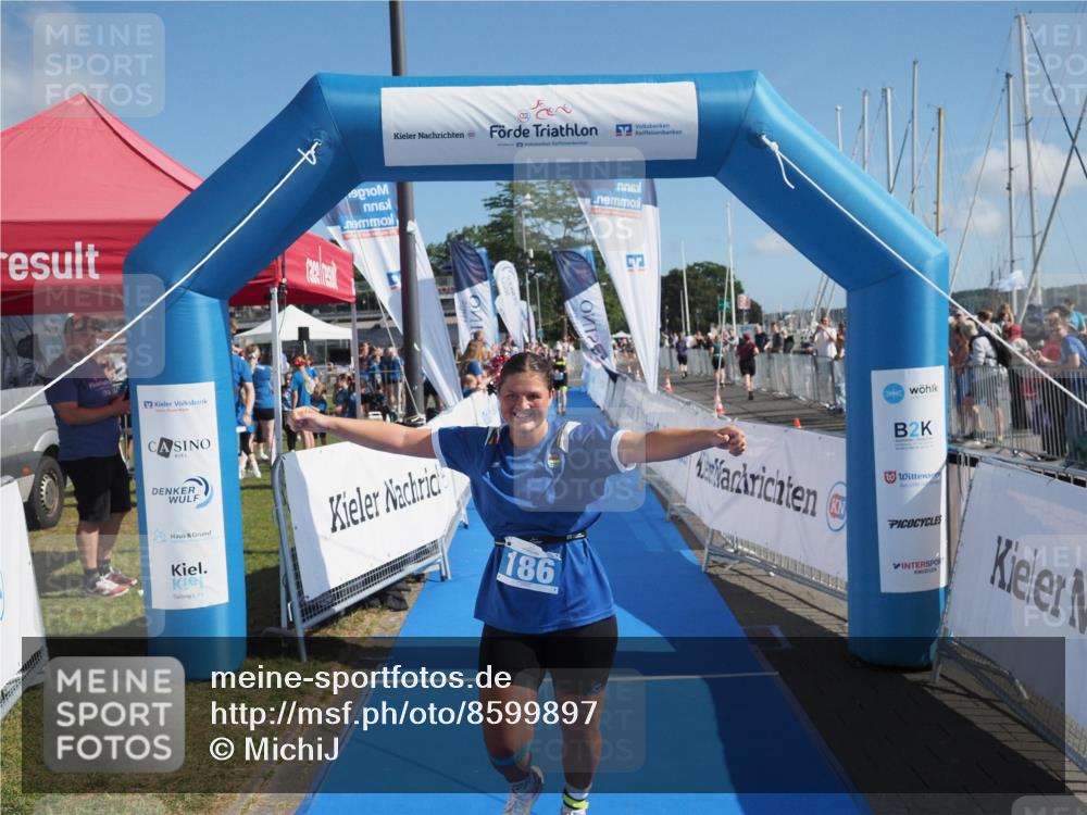 17.08.2025 - KN Förde Triathlon 2025 MichiJ http://msf.ph/oto/8599897 17.08.2025 10:46:39 Laufen 186 meine-sportfotos.de