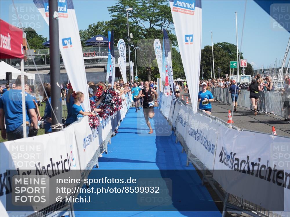 17.08.2025 - KN Förde Triathlon 2025 MichiJ http://msf.ph/oto/8599932 17.08.2025 12:15:39 Laufen 379, 612 meine-sportfotos.de