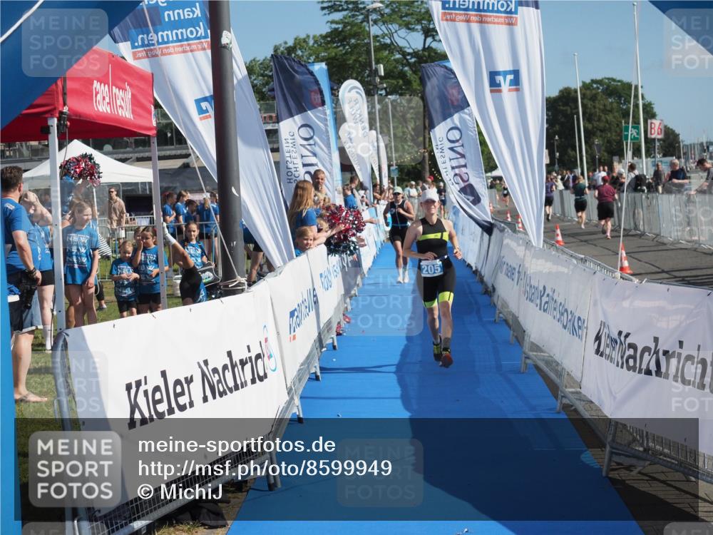 17.08.2025 - KN Förde Triathlon 2025 MichiJ http://msf.ph/oto/8599949 17.08.2025 10:46:43 Laufen 186, 205 meine-sportfotos.de