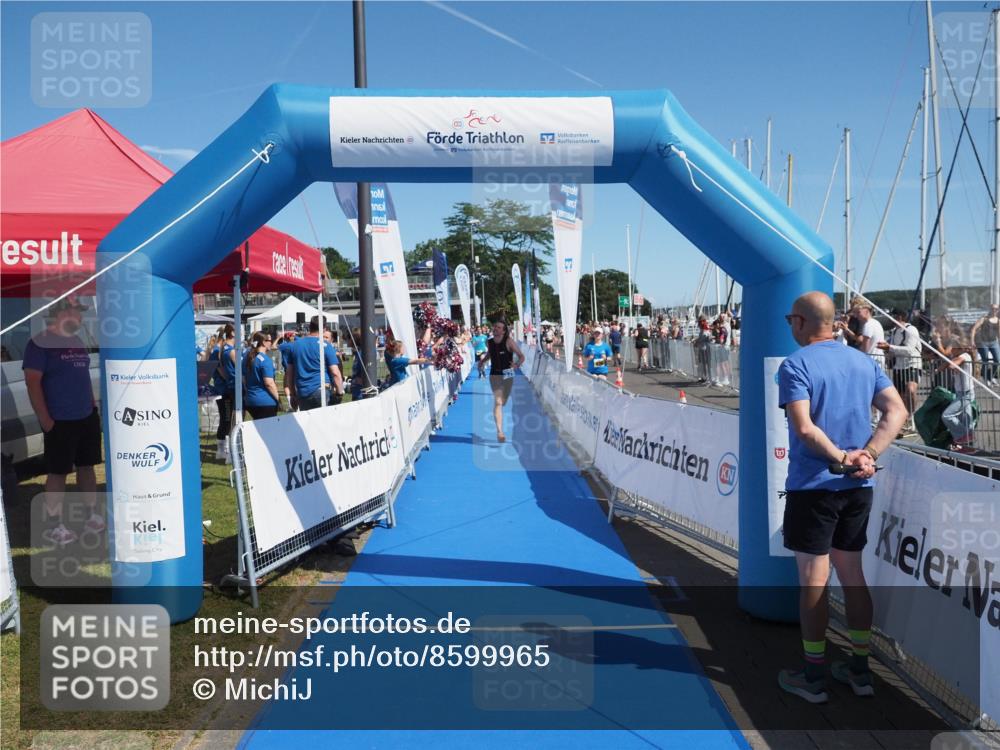 17.08.2025 - KN Förde Triathlon 2025 MichiJ http://msf.ph/oto/8599965 17.08.2025 12:15:40 Laufen 379, 612 meine-sportfotos.de