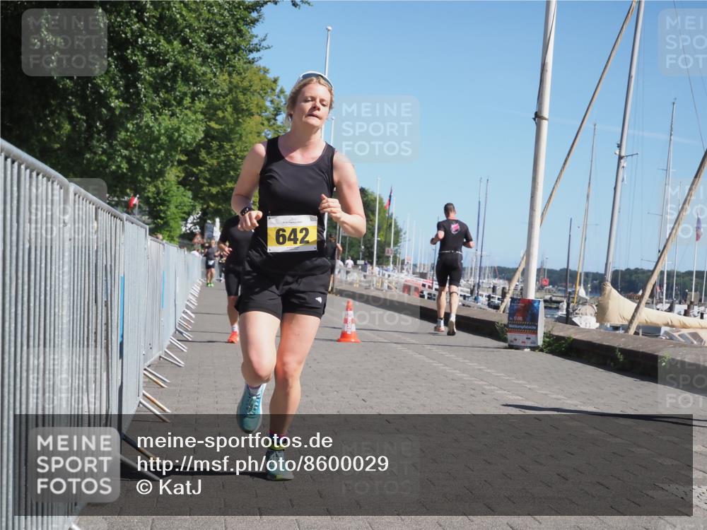 17.08.2025 - KN Förde Triathlon 2025 KatJ http://msf.ph/oto/8600029 17.08.2025 11:51:58 Laufen 271, 278, 281, 307, 632, 642 meine-sportfotos.de