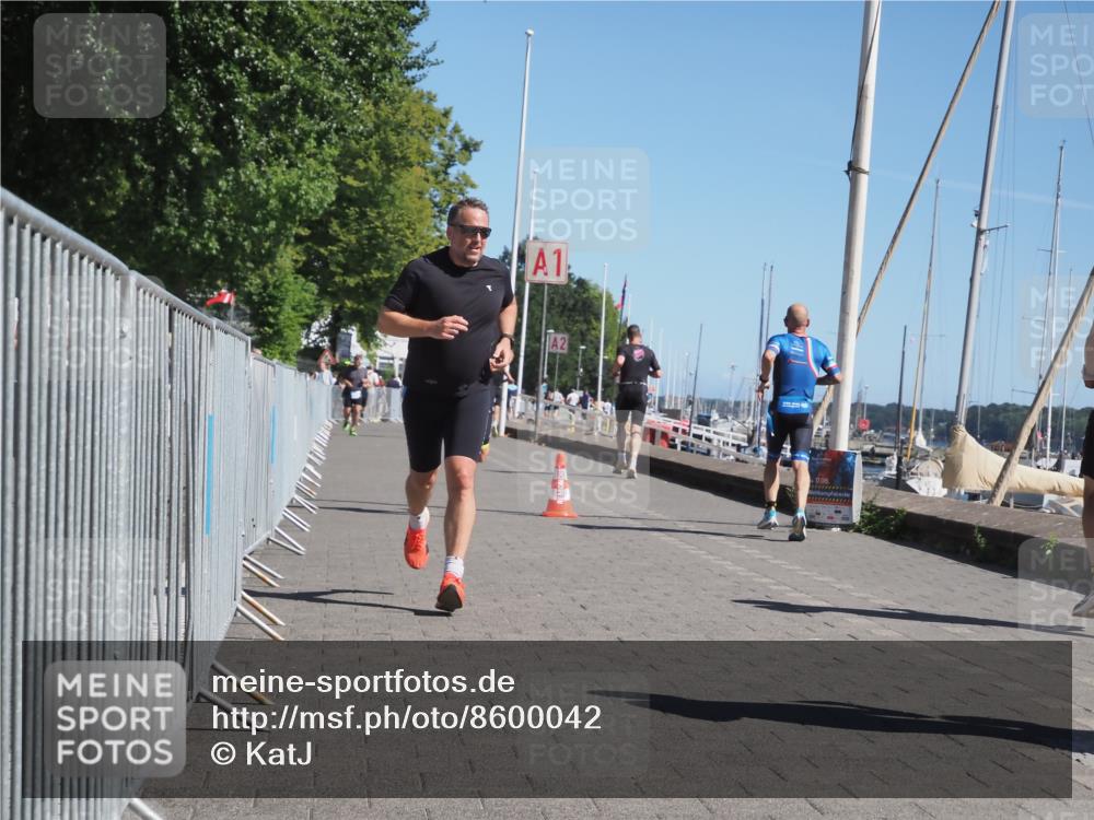 17.08.2025 - KN Förde Triathlon 2025 KatJ http://msf.ph/oto/8600042 17.08.2025 11:52:00 Laufen 278, 281, 307, 632, 642 meine-sportfotos.de