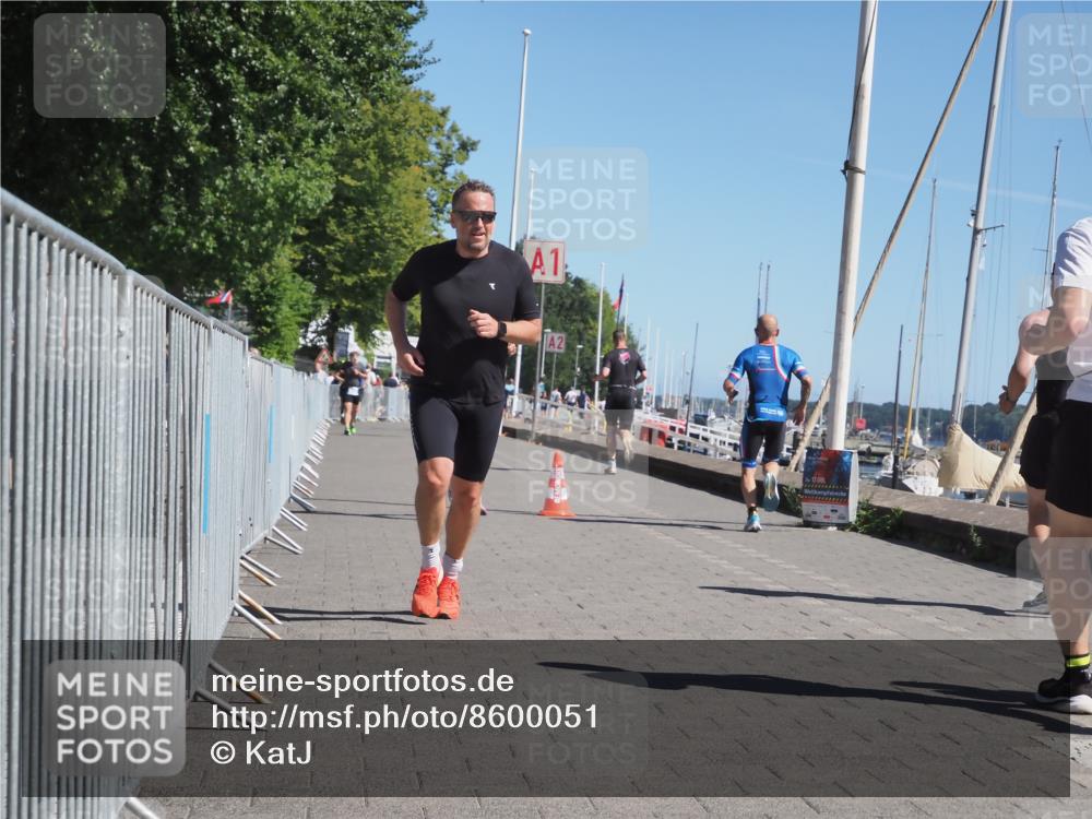 17.08.2025 - KN Förde Triathlon 2025 KatJ http://msf.ph/oto/8600051 17.08.2025 11:52:01 Laufen 278, 281, 642 meine-sportfotos.de