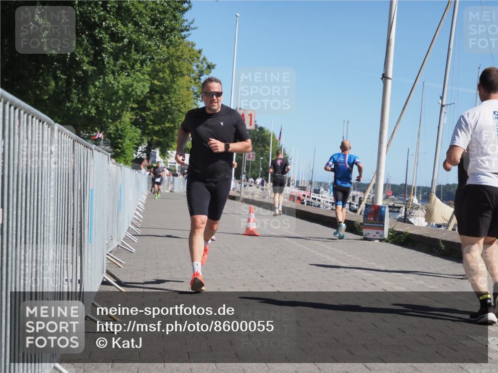 17.08.2025 - KN Förde Triathlon 2025 KatJ http://msf.ph/oto/8600055 17.08.2025 11:52:01 Laufen 278, 281, 642 meine-sportfotos.de