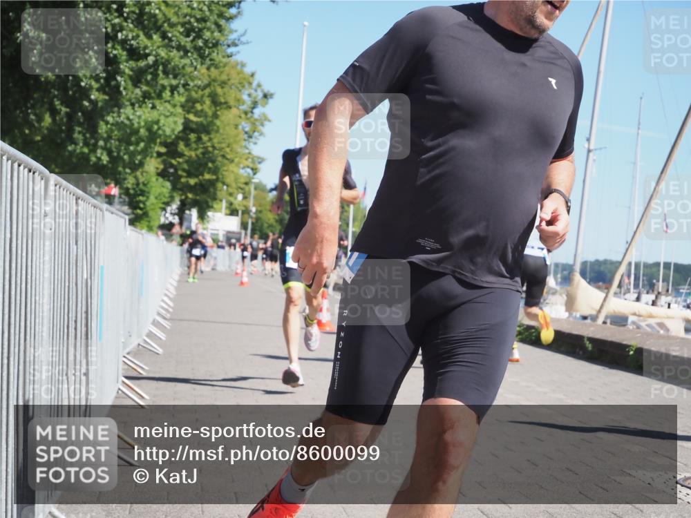 17.08.2025 - KN Förde Triathlon 2025 KatJ http://msf.ph/oto/8600099 17.08.2025 11:52:03 Laufen 278, 281 meine-sportfotos.de