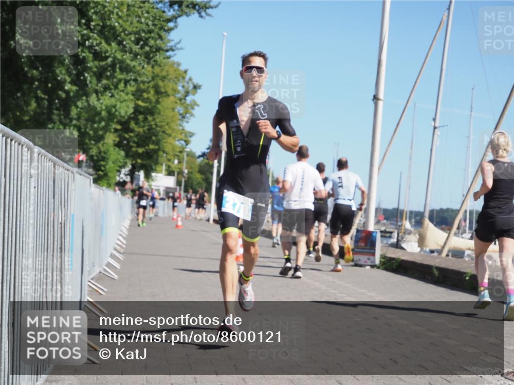 17.08.2025 - KN Förde Triathlon 2025 KatJ http://msf.ph/oto/8600121 17.08.2025 11:52:03 Laufen 278, 281 meine-sportfotos.de