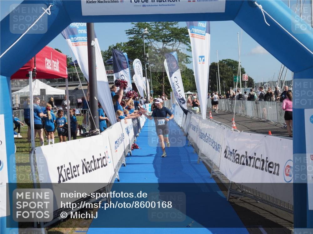 17.08.2025 - KN Förde Triathlon 2025 MichiJ http://msf.ph/oto/8600168 17.08.2025 10:47:01 Laufen 201, 212 meine-sportfotos.de