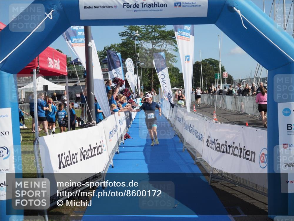 17.08.2025 - KN Förde Triathlon 2025 MichiJ http://msf.ph/oto/8600172 17.08.2025 10:47:01 Laufen 201, 212 meine-sportfotos.de