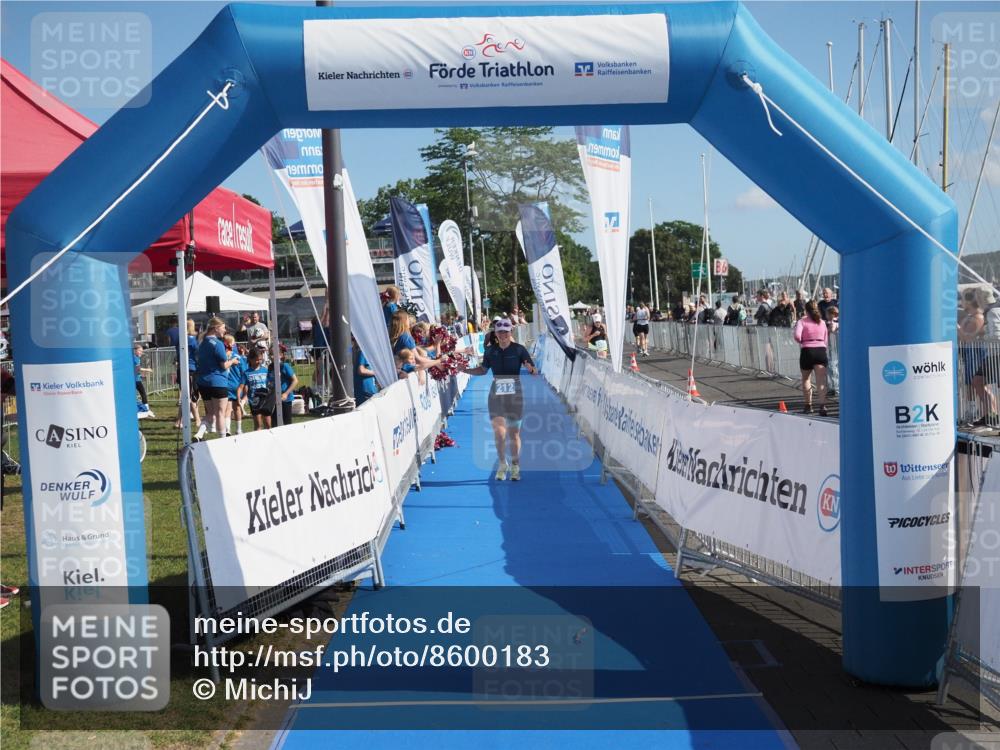 17.08.2025 - KN Förde Triathlon 2025 MichiJ http://msf.ph/oto/8600183 17.08.2025 10:47:01 Laufen 201, 212 meine-sportfotos.de