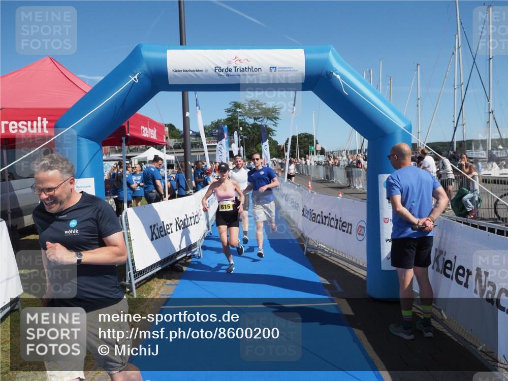 17.08.2025 - KN Förde Triathlon 2025 MichiJ http://msf.ph/oto/8600200 17.08.2025 12:15:49 Laufen 612, 615 meine-sportfotos.de