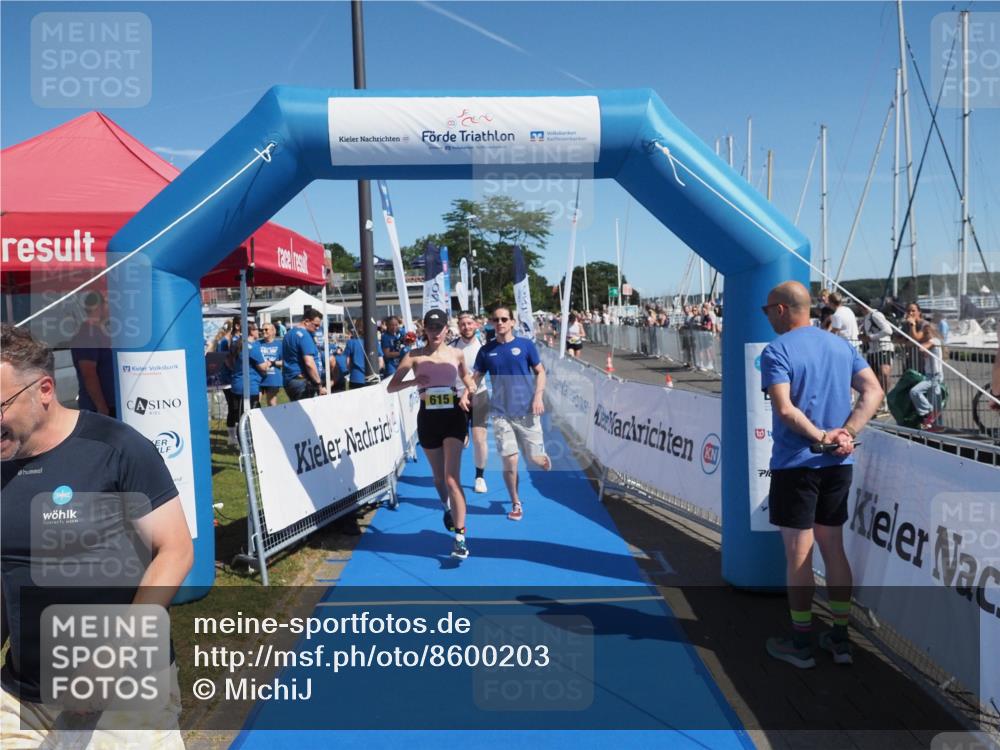 17.08.2025 - KN Förde Triathlon 2025 MichiJ http://msf.ph/oto/8600203 17.08.2025 12:15:49 Laufen 612, 615 meine-sportfotos.de