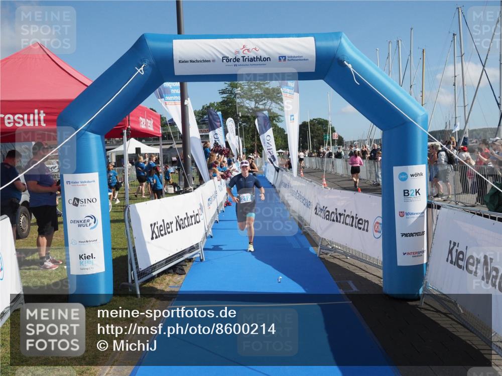 17.08.2025 - KN Förde Triathlon 2025 MichiJ http://msf.ph/oto/8600214 17.08.2025 10:47:03 Laufen 201, 212 meine-sportfotos.de