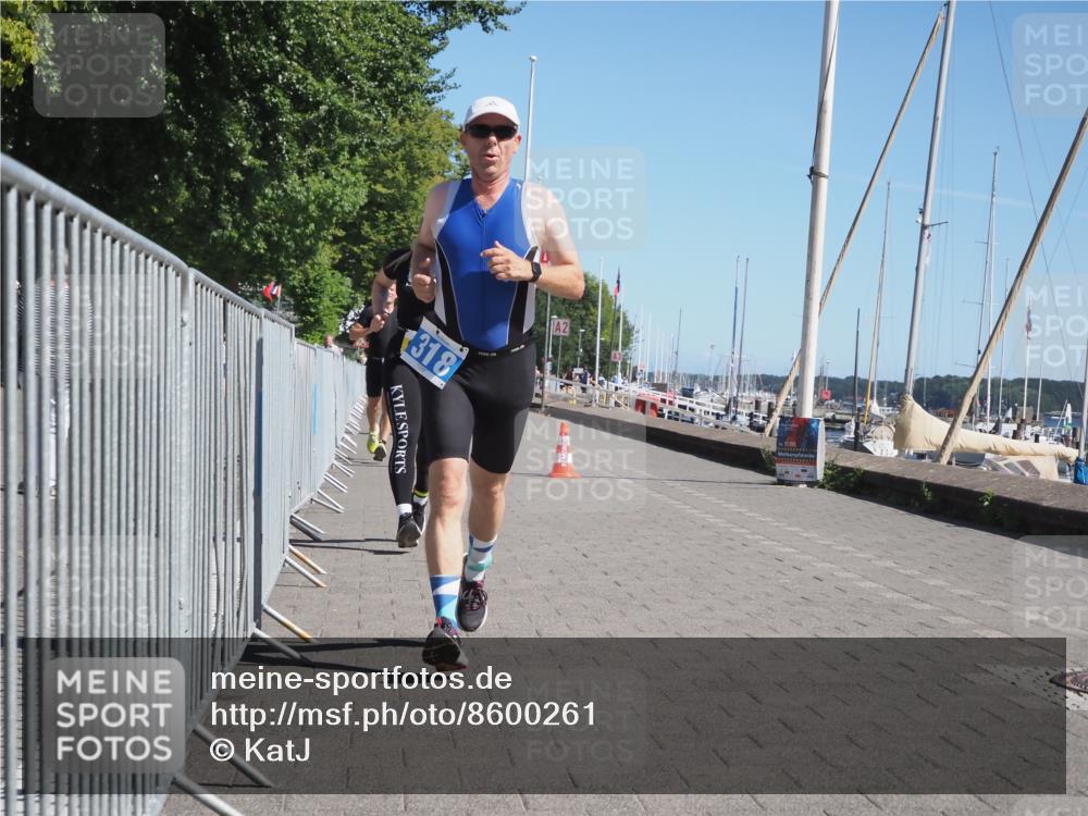 17.08.2025 - KN Förde Triathlon 2025 KatJ http://msf.ph/oto/8600261 17.08.2025 11:52:21 Laufen 295, 309, 318, 364, 633 meine-sportfotos.de