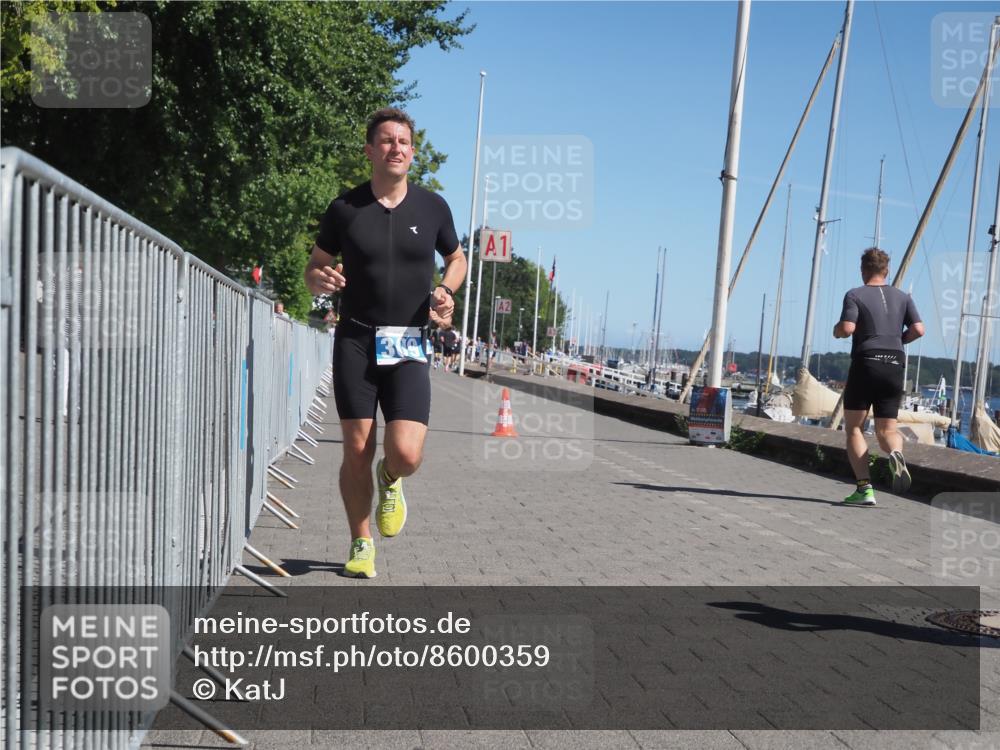 17.08.2025 - KN Förde Triathlon 2025 KatJ http://msf.ph/oto/8600359 17.08.2025 11:52:25 Laufen 284, 295, 309, 633 meine-sportfotos.de