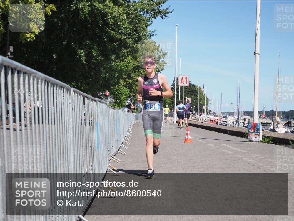 17.08.2025 - KN Förde Triathlon 2025 KatJ http://msf.ph/oto/8600540 17.08.2025 13:41:35 Laufen 395, 445 meine-sportfotos.de
