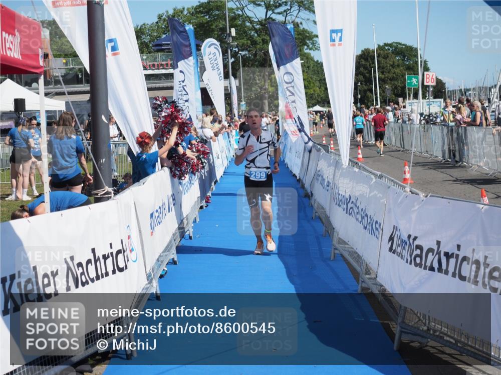17.08.2025 - KN Förde Triathlon 2025 MichiJ http://msf.ph/oto/8600545 17.08.2025 12:16:24 Laufen 299 meine-sportfotos.de