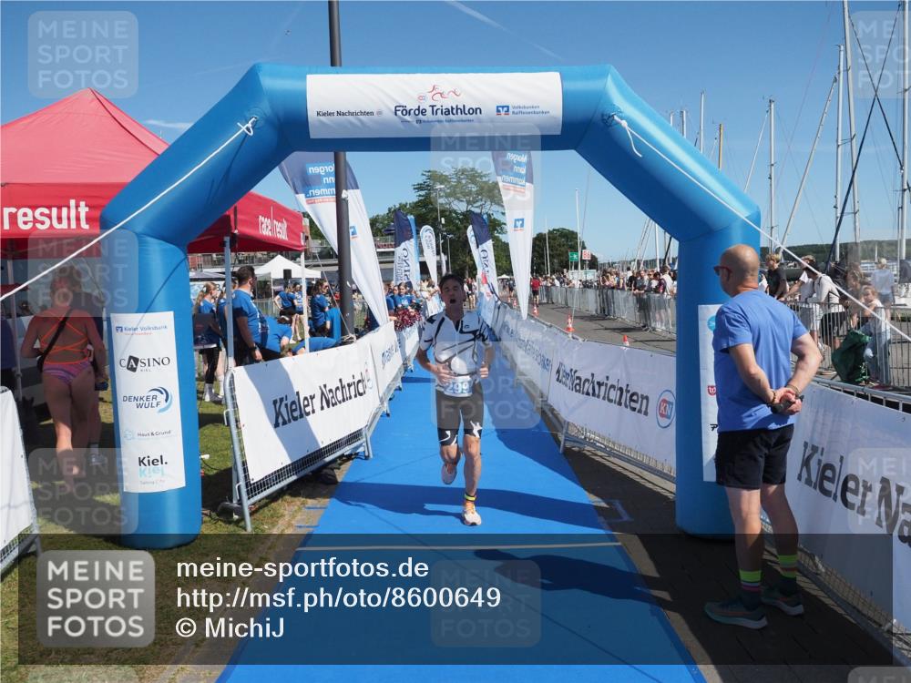 17.08.2025 - KN Förde Triathlon 2025 MichiJ http://msf.ph/oto/8600649 17.08.2025 12:16:26 Laufen 299 meine-sportfotos.de