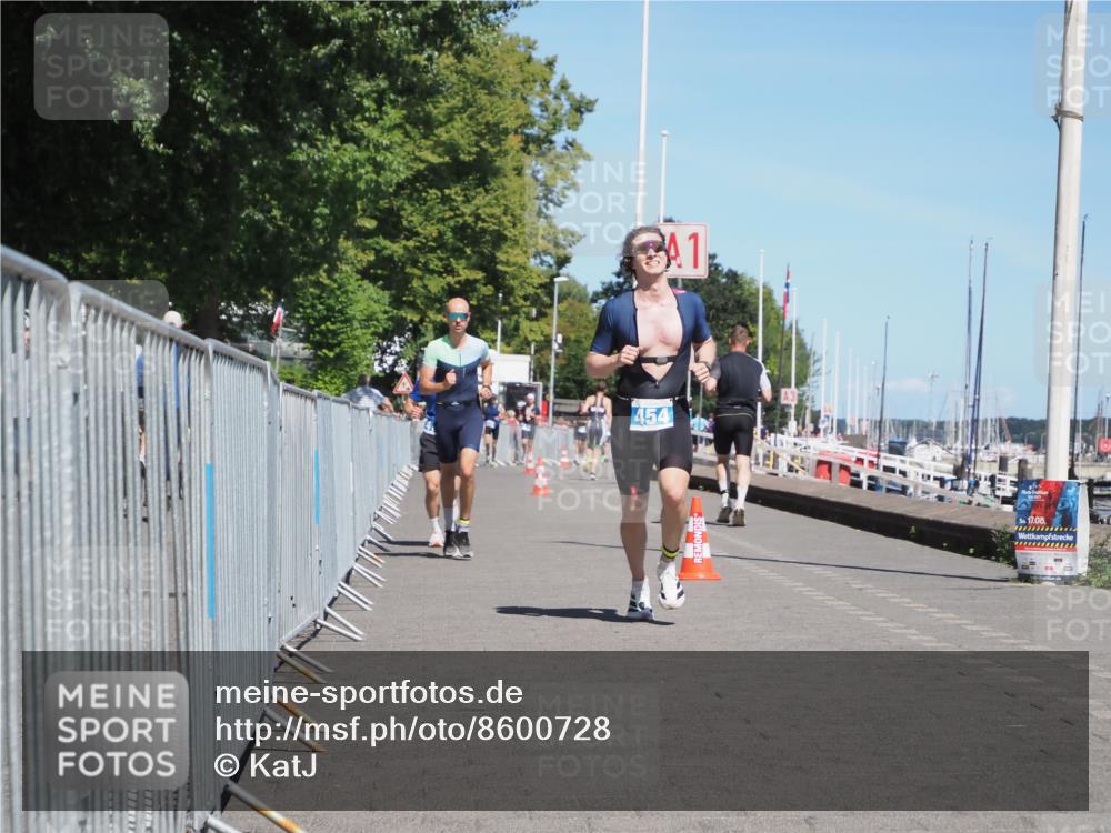 17.08.2025 - KN Förde Triathlon 2025 KatJ http://msf.ph/oto/8600728 17.08.2025 13:41:58 Laufen 454, 477, 546 meine-sportfotos.de