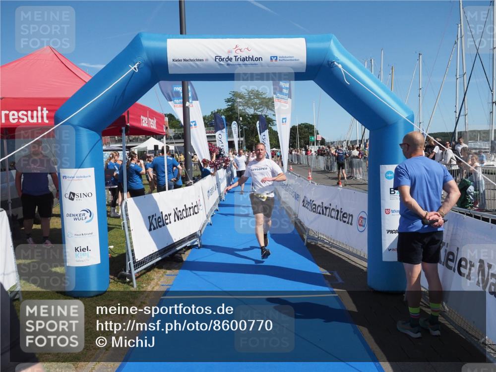 17.08.2025 - KN Förde Triathlon 2025 MichiJ http://msf.ph/oto/8600770 17.08.2025 12:16:34 Laufen 327, 341, 632 meine-sportfotos.de