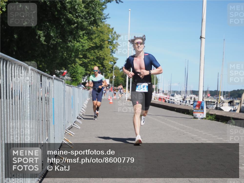 17.08.2025 - KN Förde Triathlon 2025 KatJ http://msf.ph/oto/8600779 17.08.2025 13:41:59 Laufen 454, 477, 546 meine-sportfotos.de