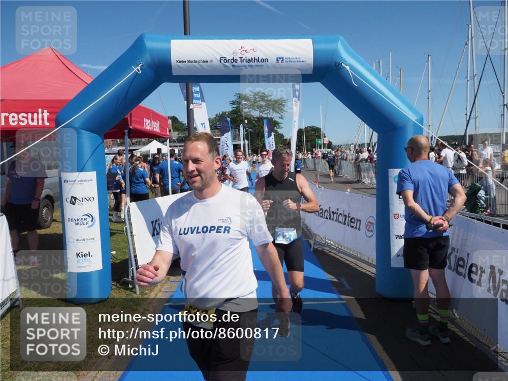 17.08.2025 - KN Förde Triathlon 2025 MichiJ http://msf.ph/oto/8600817 17.08.2025 12:16:36 Laufen 327, 341, 632 meine-sportfotos.de
