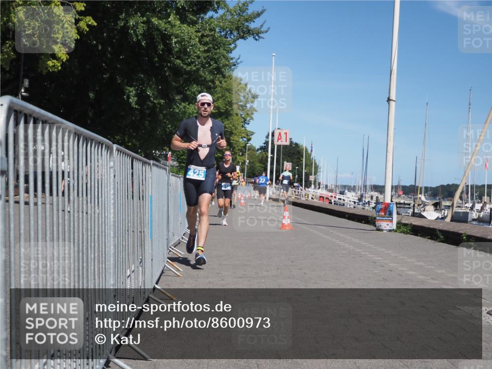 17.08.2025 - KN Förde Triathlon 2025 KatJ http://msf.ph/oto/8600973 17.08.2025 13:42:18 Laufen 425, 470, 512, 513, 528 meine-sportfotos.de
