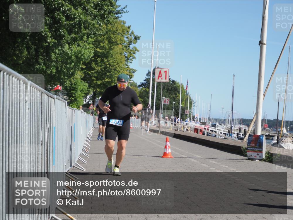 17.08.2025 - KN Förde Triathlon 2025 KatJ http://msf.ph/oto/8600997 17.08.2025 11:53:11 Laufen 300, 339, 341 meine-sportfotos.de