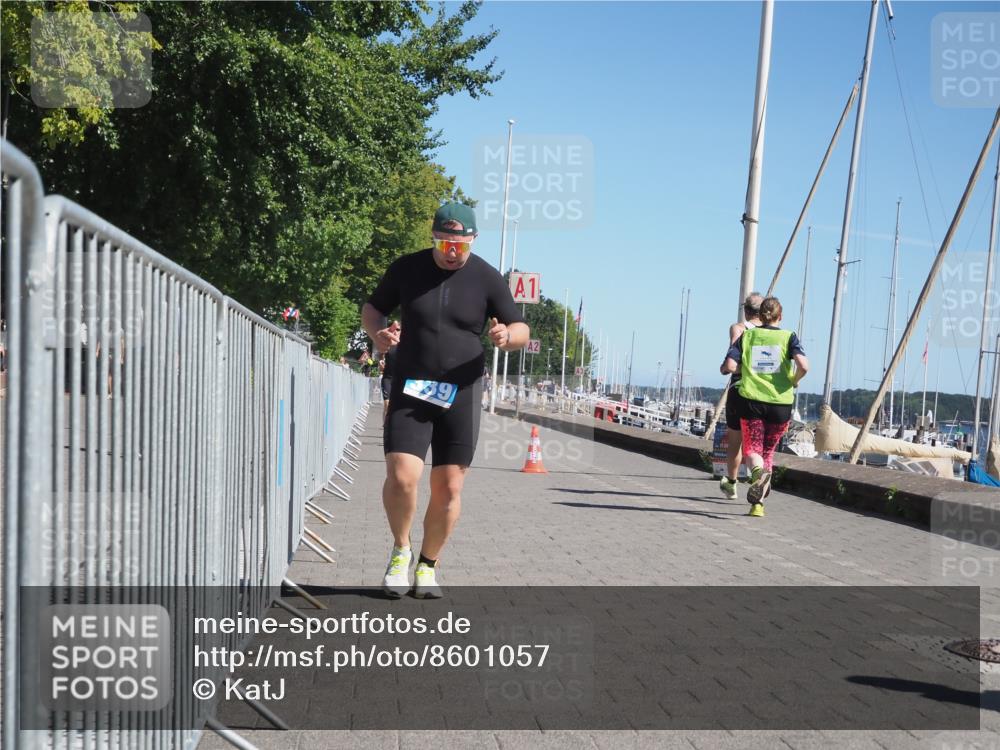 17.08.2025 - KN Förde Triathlon 2025 KatJ http://msf.ph/oto/8601057 17.08.2025 11:53:13 Laufen 300, 339, 341, 379 meine-sportfotos.de
