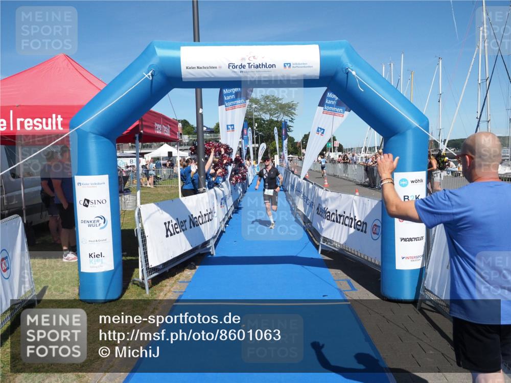 17.08.2025 - KN Förde Triathlon 2025 MichiJ http://msf.ph/oto/8601063 17.08.2025 14:06:58 Laufen 542 meine-sportfotos.de