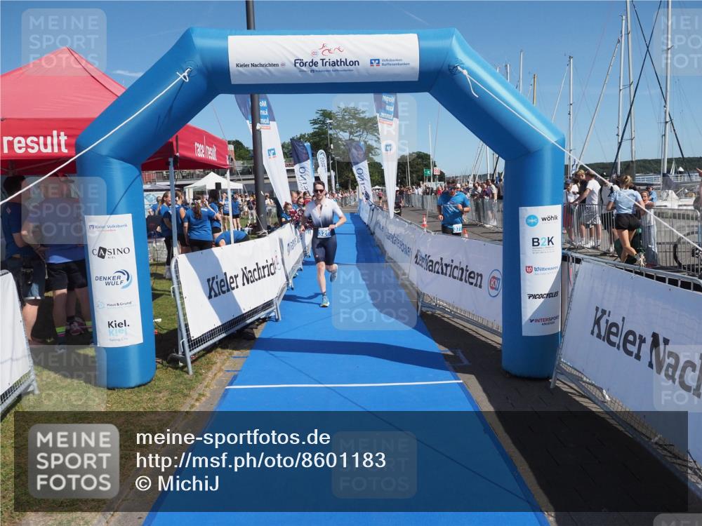 17.08.2025 - KN Förde Triathlon 2025 MichiJ http://msf.ph/oto/8601183 17.08.2025 12:17:06 Laufen 328, 602, 623 meine-sportfotos.de