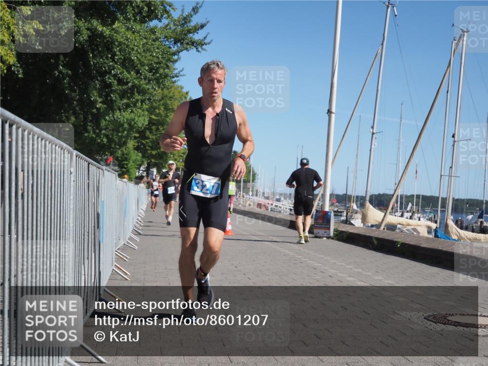 17.08.2025 - KN Förde Triathlon 2025 KatJ http://msf.ph/oto/8601207 17.08.2025 11:53:23 Laufen 265, 283, 327, 341, 379, 638 meine-sportfotos.de
