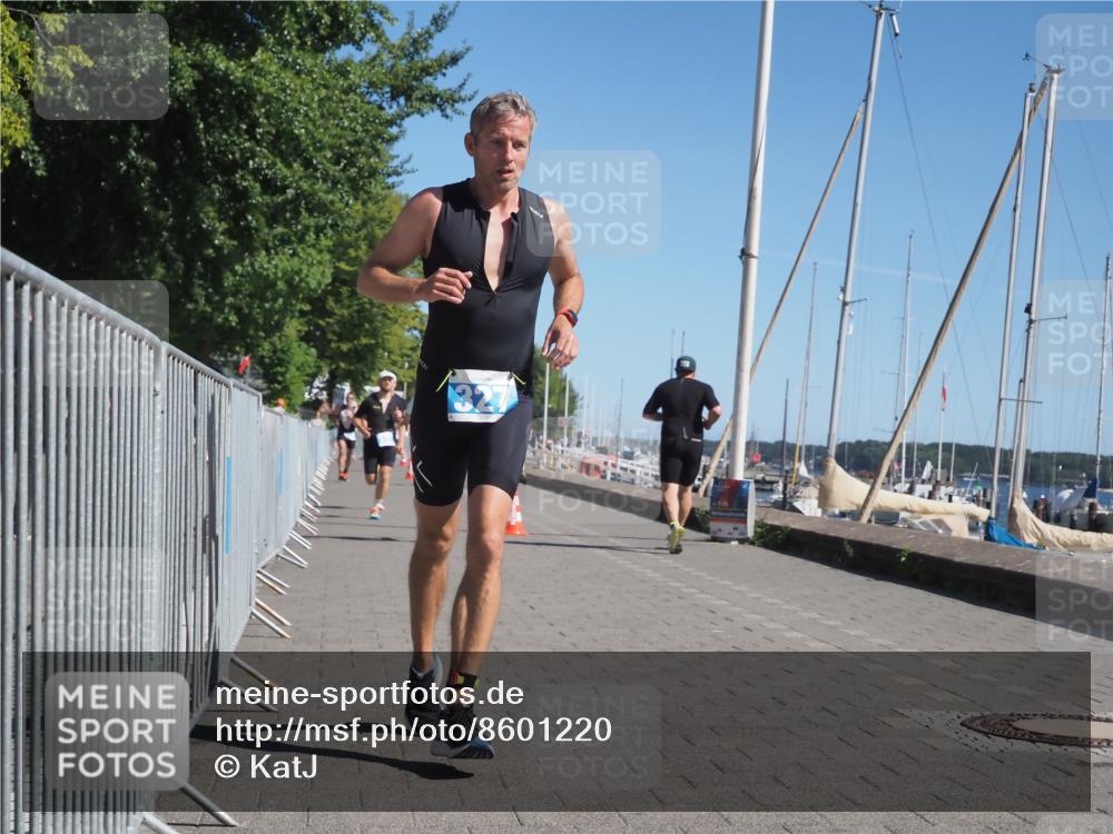 17.08.2025 - KN Förde Triathlon 2025 KatJ http://msf.ph/oto/8601220 17.08.2025 11:53:23 Laufen 265, 283, 327, 341, 379, 638 meine-sportfotos.de