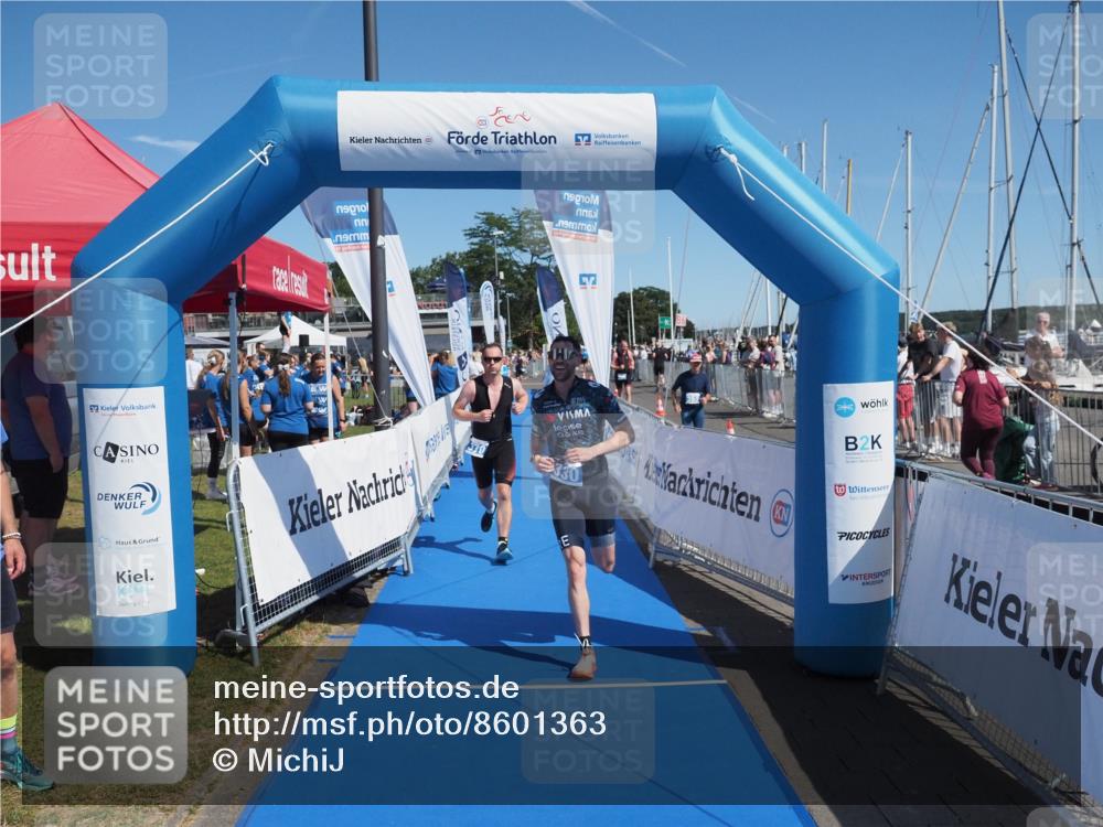 17.08.2025 - KN Förde Triathlon 2025 MichiJ http://msf.ph/oto/8601363 17.08.2025 12:17:56 Laufen 330, 370 meine-sportfotos.de