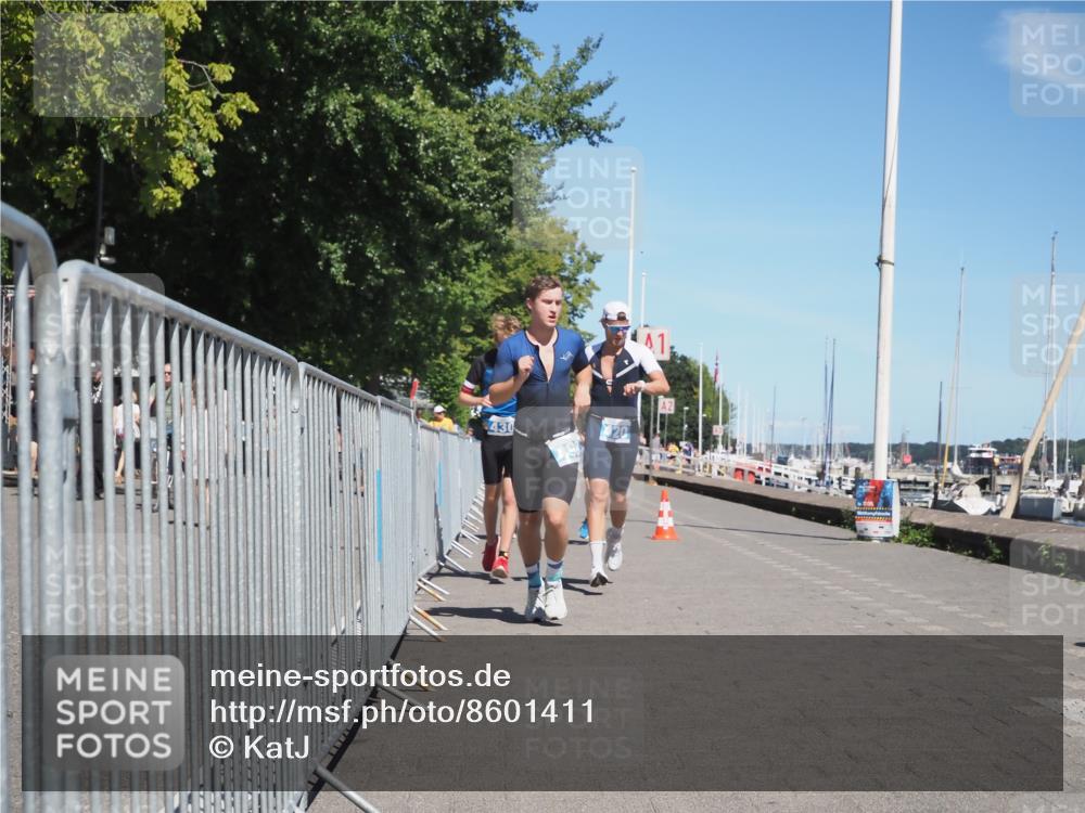 17.08.2025 - KN Förde Triathlon 2025 KatJ http://msf.ph/oto/8601411 17.08.2025 13:43:04 Laufen 420, 424, 430, 494, 498, 509 meine-sportfotos.de