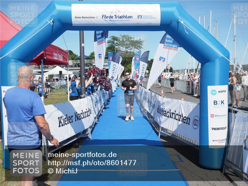 17.08.2025 - KN Förde Triathlon 2025 MichiJ http://msf.ph/oto/8601477 17.08.2025 14:09:26 Laufen 481 meine-sportfotos.de