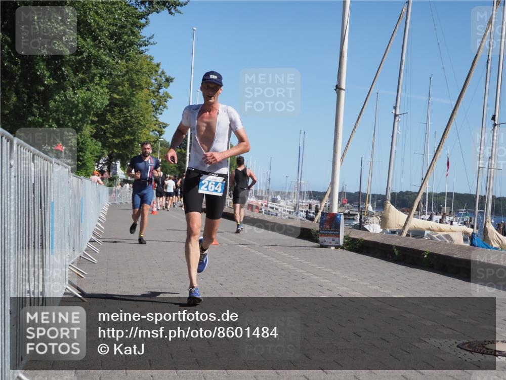 17.08.2025 - KN Förde Triathlon 2025 KatJ http://msf.ph/oto/8601484 17.08.2025 11:53:42 Laufen 264, 334 meine-sportfotos.de