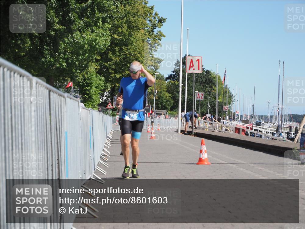 17.08.2025 - KN Förde Triathlon 2025 KatJ http://msf.ph/oto/8601603 17.08.2025 11:54:12 Laufen 325, 613 meine-sportfotos.de