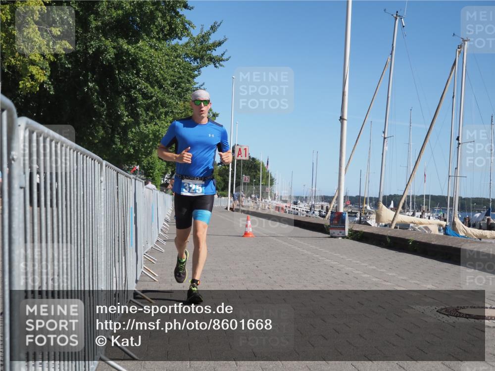 17.08.2025 - KN Förde Triathlon 2025 KatJ http://msf.ph/oto/8601668 17.08.2025 11:54:15 Laufen 303, 323, 325, 613 meine-sportfotos.de