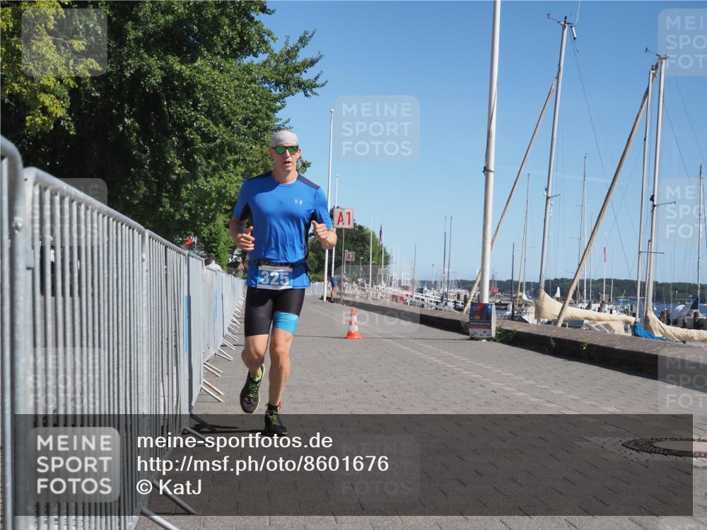17.08.2025 - KN Förde Triathlon 2025 KatJ http://msf.ph/oto/8601676 17.08.2025 11:54:15 Laufen 303, 323, 325, 613 meine-sportfotos.de