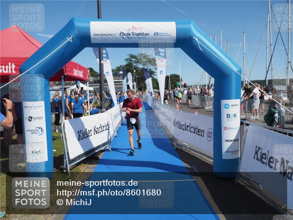 17.08.2025 - KN Förde Triathlon 2025 MichiJ http://msf.ph/oto/8601680 17.08.2025 12:18:14 Laufen 312, 329 meine-sportfotos.de