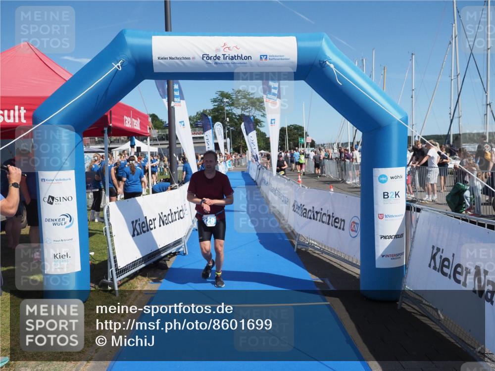 17.08.2025 - KN Förde Triathlon 2025 MichiJ http://msf.ph/oto/8601699 17.08.2025 12:18:15 Laufen 329 meine-sportfotos.de
