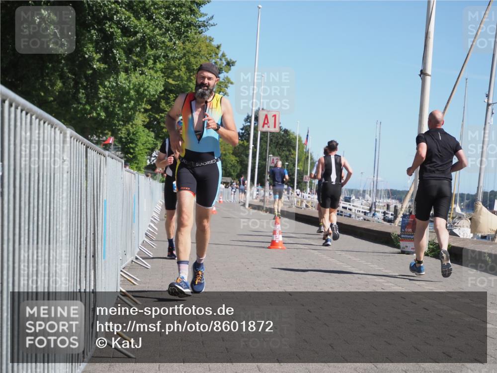 17.08.2025 - KN Förde Triathlon 2025 KatJ http://msf.ph/oto/8601872 17.08.2025 11:54:31 Laufen 270, 310 meine-sportfotos.de