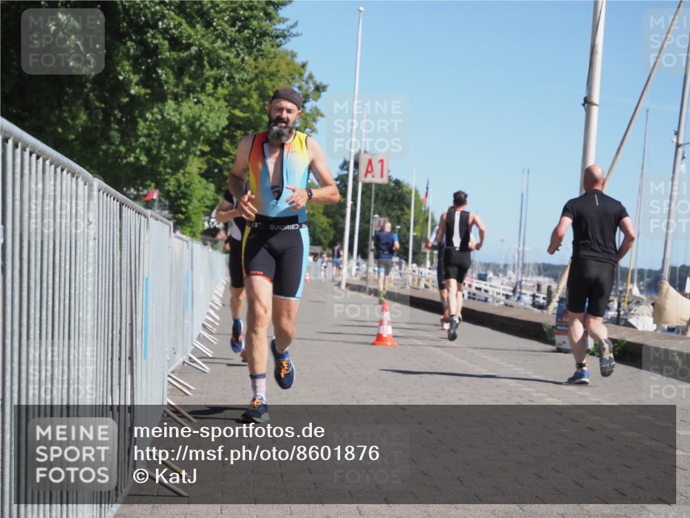 17.08.2025 - KN Förde Triathlon 2025 KatJ http://msf.ph/oto/8601876 17.08.2025 11:54:31 Laufen 270, 310 meine-sportfotos.de