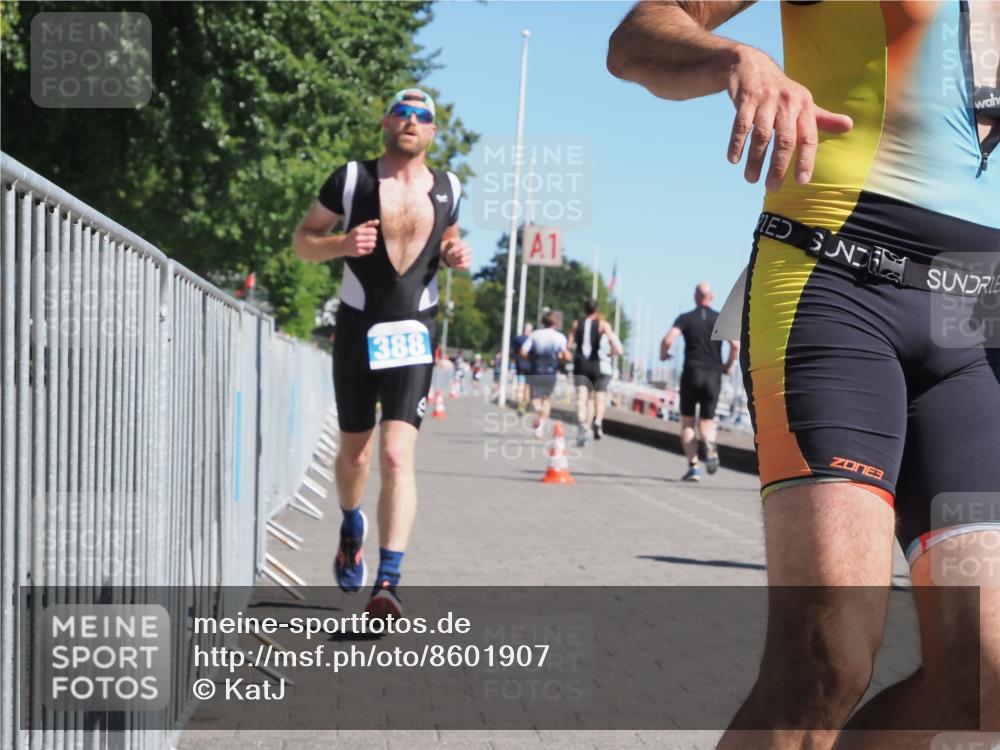 17.08.2025 - KN Förde Triathlon 2025 KatJ http://msf.ph/oto/8601907 17.08.2025 11:54:34 Laufen 302, 310 meine-sportfotos.de