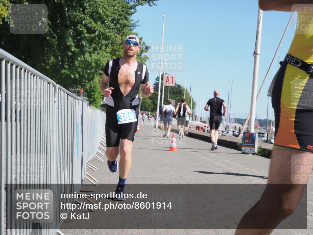 17.08.2025 - KN Förde Triathlon 2025 KatJ http://msf.ph/oto/8601914 17.08.2025 11:54:34 Laufen 302, 310 meine-sportfotos.de