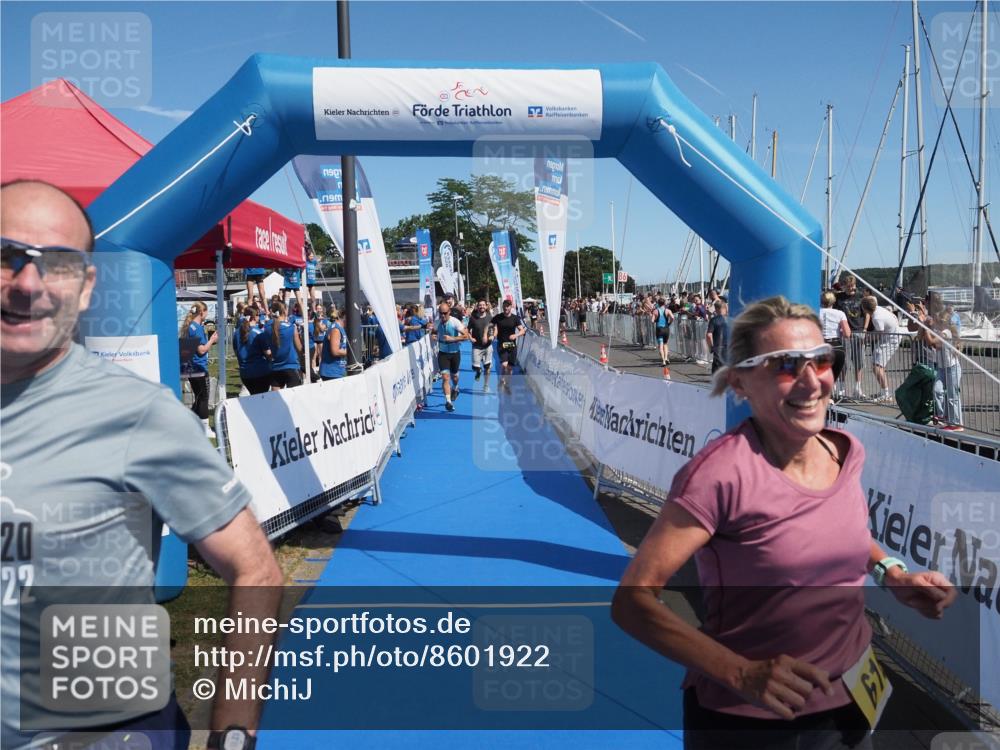 17.08.2025 - KN Förde Triathlon 2025 MichiJ http://msf.ph/oto/8601922 17.08.2025 12:18:47 Laufen 297, 618, 624 meine-sportfotos.de
