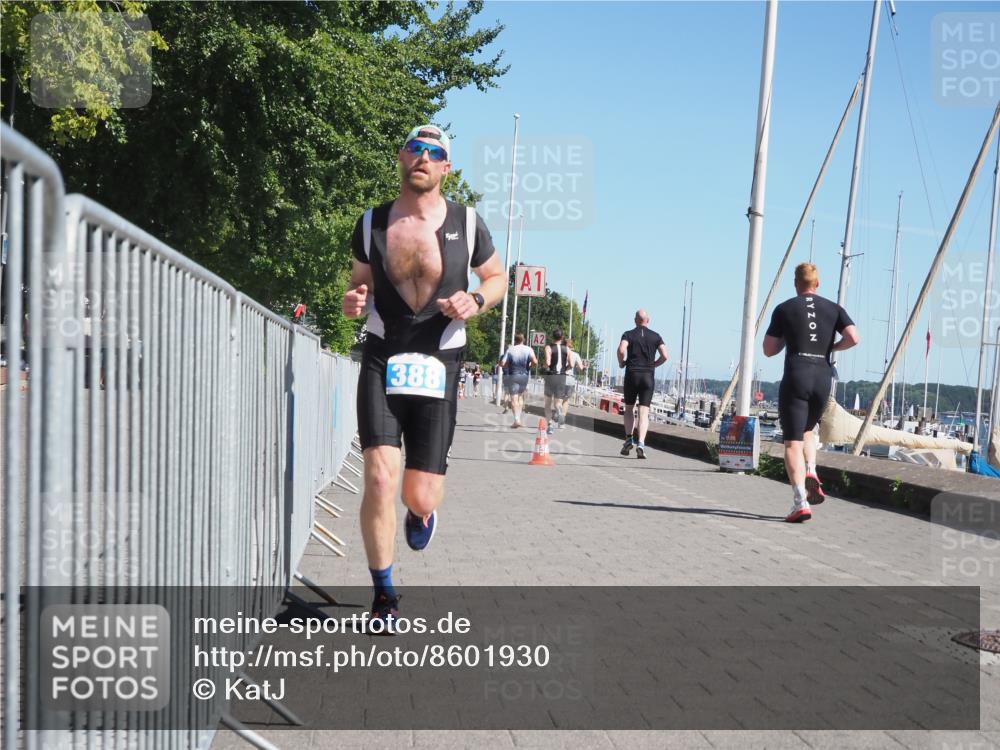 17.08.2025 - KN Förde Triathlon 2025 KatJ http://msf.ph/oto/8601930 17.08.2025 11:54:34 Laufen 302, 310 meine-sportfotos.de