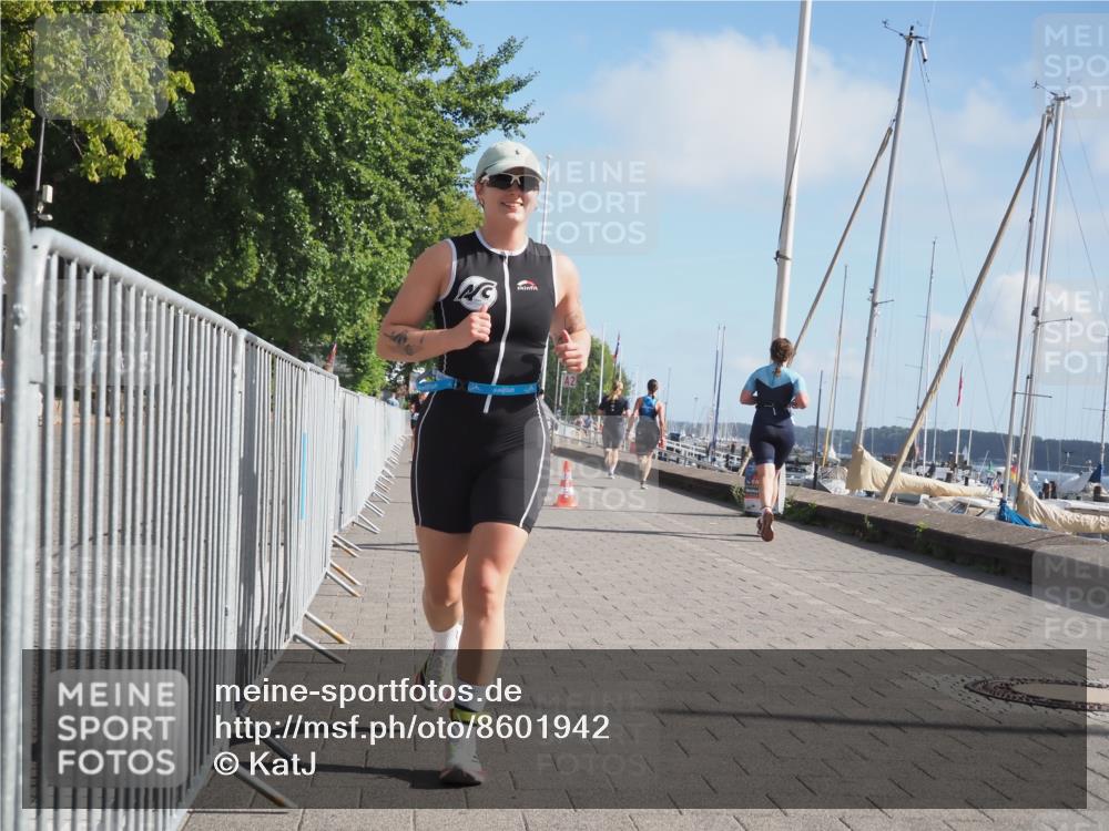 17.08.2025 - KN Förde Triathlon 2025 KatJ http://msf.ph/oto/8601942 17.08.2025 10:27:08 Laufen 130, 159, 196 meine-sportfotos.de