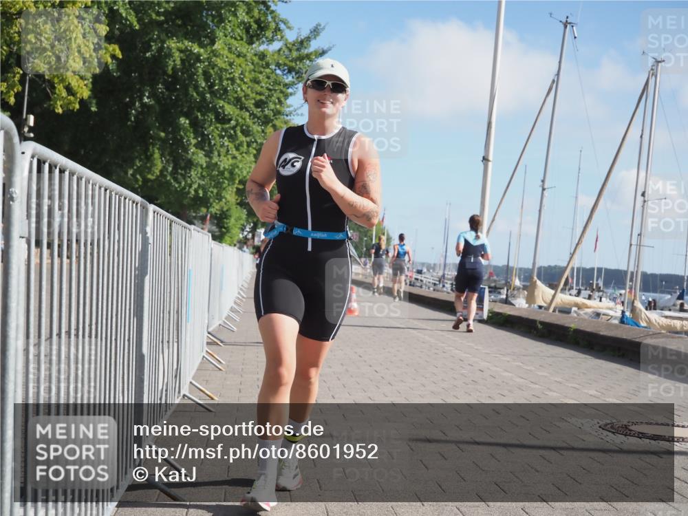 17.08.2025 - KN Förde Triathlon 2025 KatJ http://msf.ph/oto/8601952 17.08.2025 10:27:08 Laufen 130, 159, 196 meine-sportfotos.de