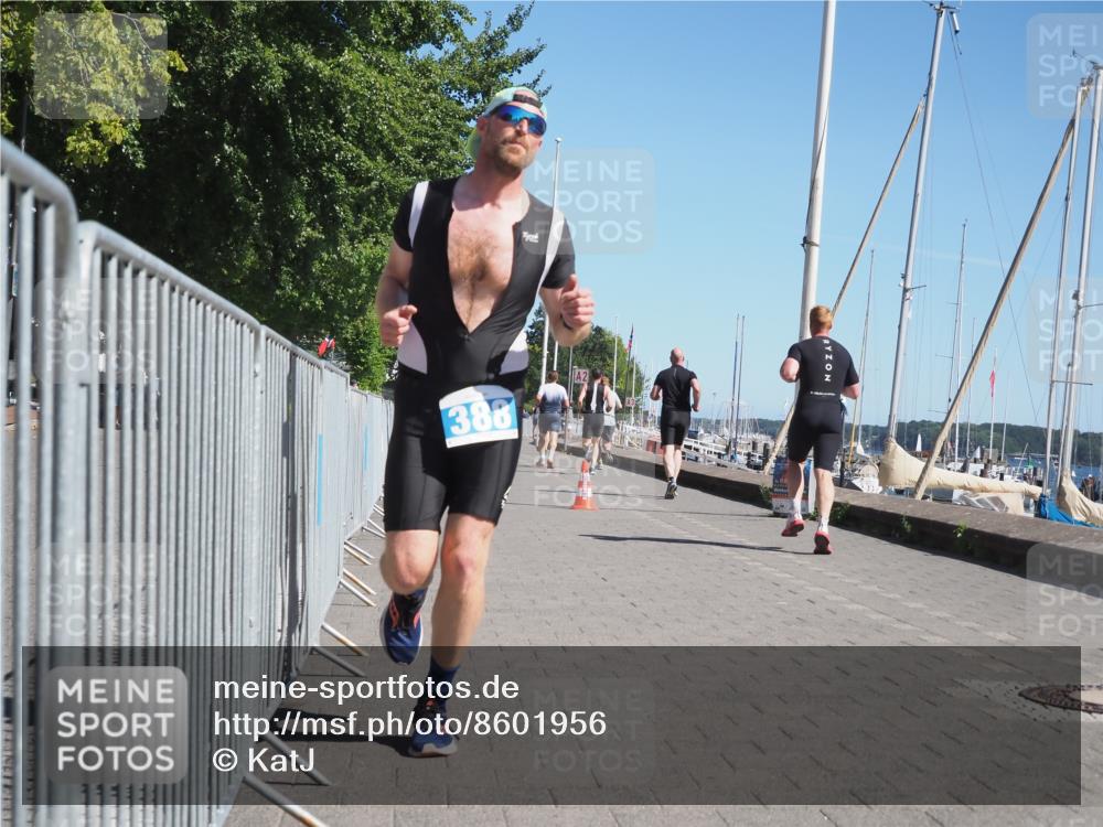 17.08.2025 - KN Förde Triathlon 2025 KatJ http://msf.ph/oto/8601956 17.08.2025 11:54:35 Laufen 302, 310 meine-sportfotos.de